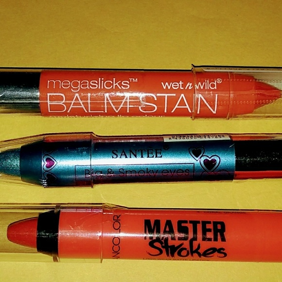 Lip crayons - Picture 1 of 1